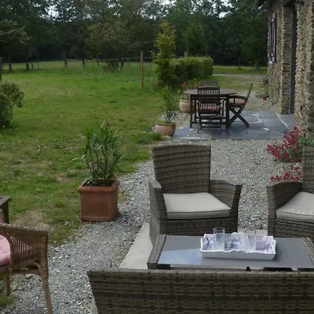 La Petite Lande לינה וארוחת בוקר