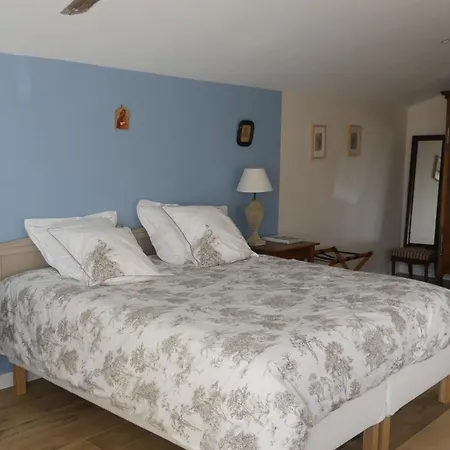 לינה וארוחת בוקר La Petite Lande Ménil